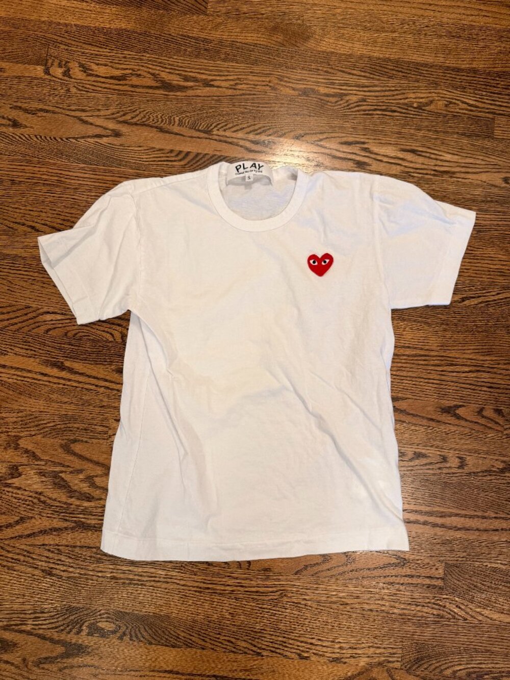 Comme des Garcons PLAY Red Heart White T Shirt Size Small CDG